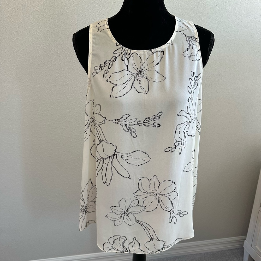 Apt. 9 Black and White Floral Blouse